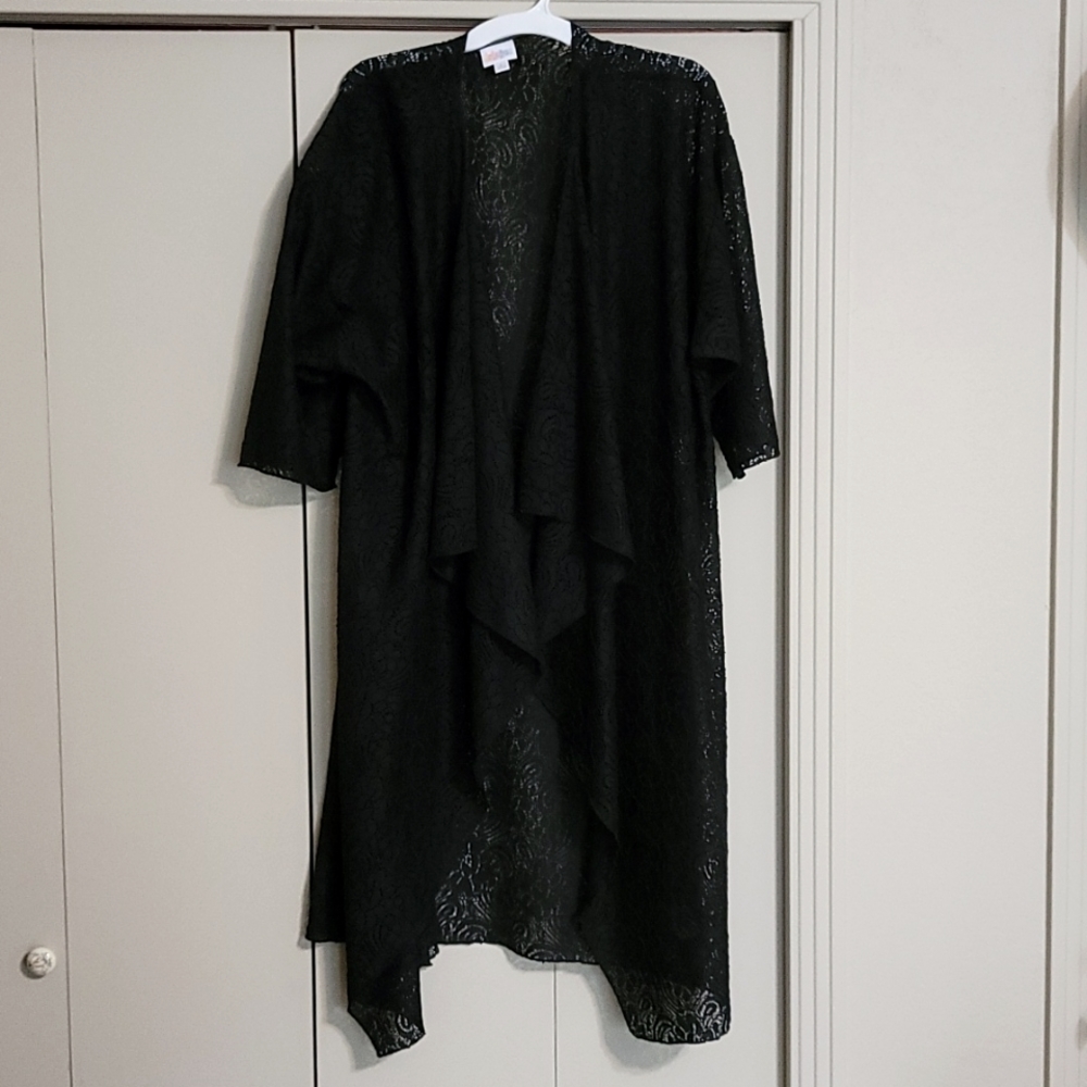 LuLaRoe Shirley black lace